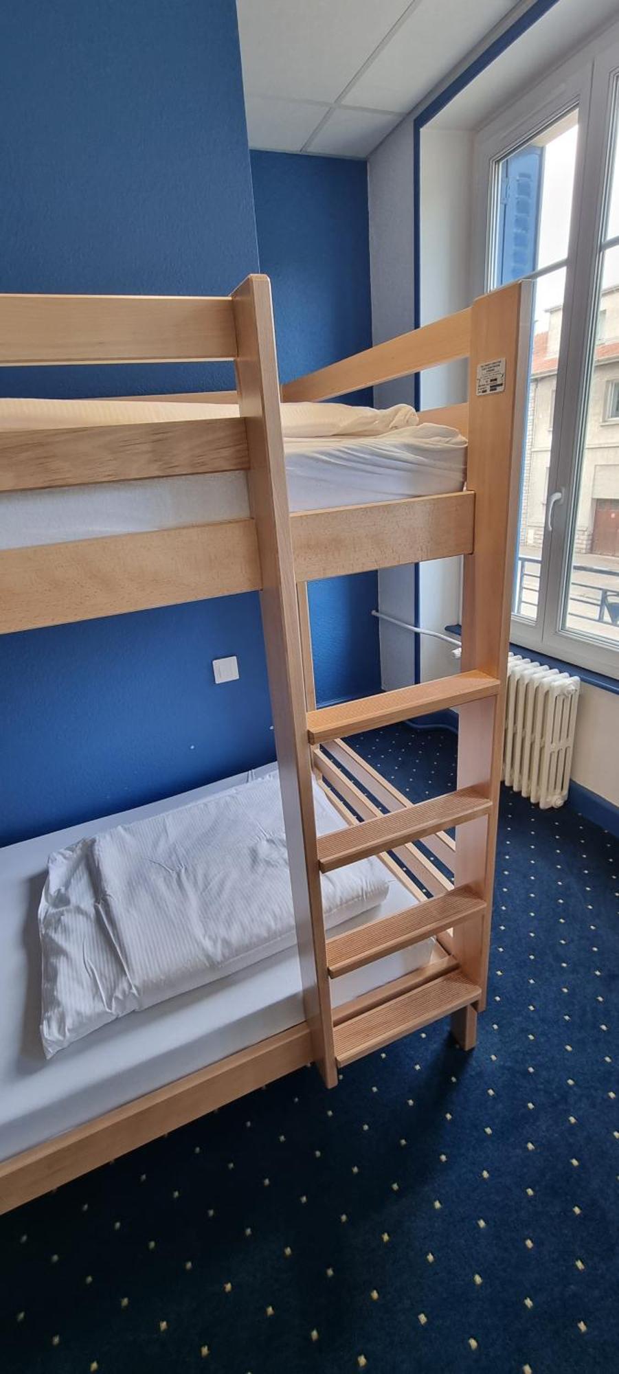 Auberge De Jeunesse - Hi Verdun Екстериор снимка
